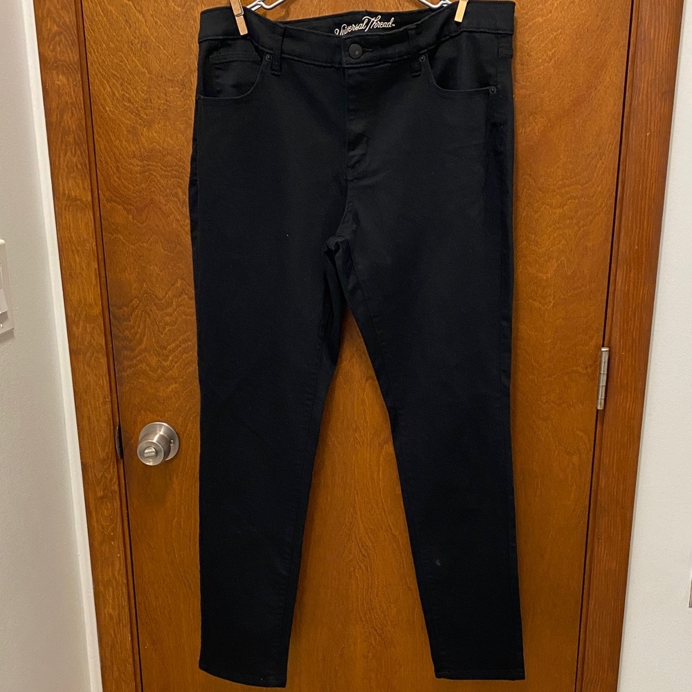 Universal Thread Black Women's Jeans size 14WR , NWOT